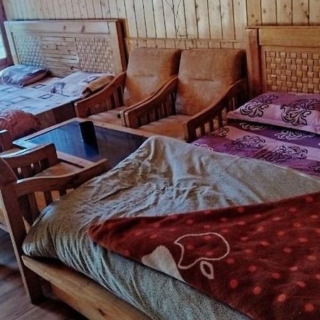 Hotel 19 Tosh Екстер'єр фото